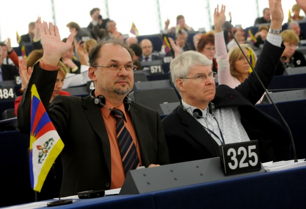 Кацин обнадежден за отношенията между Белград и Прищина