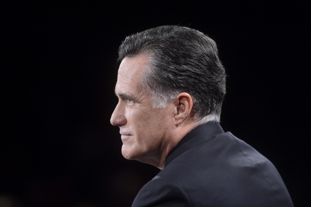 Ромни продължава кампанията си въпреки урагана