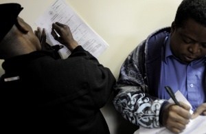 Безработицата в САЩ удари 7,9%, може да реши президентската битка