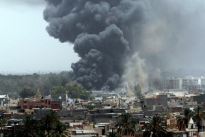 Враждуващи въоръжени групировки се сблъскаха в Триполи