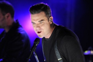 Роби Уилямс запали коледните светлини на Лондон