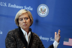 Посланикът на САЩ обеща развитие за визите във втория мандат на Обама