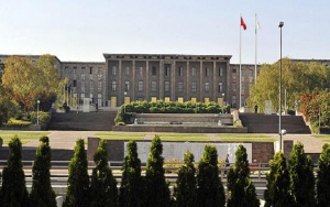 Мъж опита да се самозапали пред сградата на турското правителство