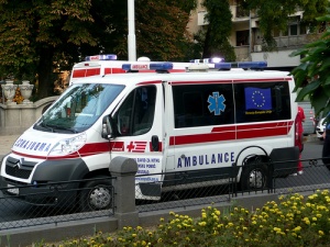 Мъж се намушка 30 пъти и се хвърли от 5-я етаж след любовен скандал