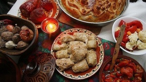 Вярващите празнуват Коледни заговезни