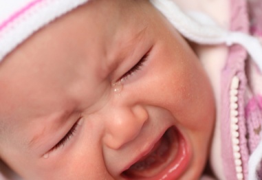 Когато бебето плаче, контролирайте се!