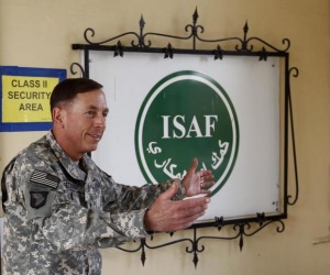 Обама: Няма доказателства, че Петреъс е застрашил националната сигурност