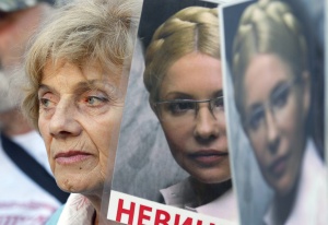 Тимошенко прекрати гладната си стачка след 17 дни