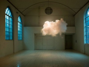 Облак в стаята