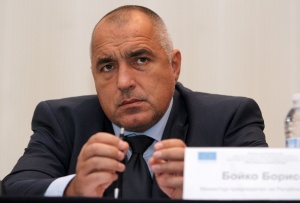 Кое правителство се е справило с кризата, пита Борисов