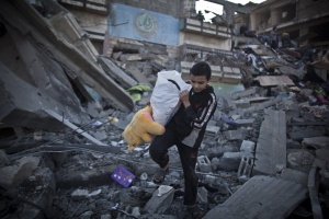 Израел отложи нахлуването в Газа