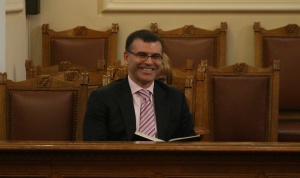 Кабинетът възложи на Дянков да организира референдума