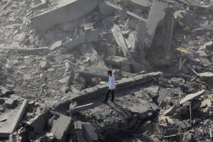 Дете загина при втори израелски удар в Газа, уцелил офиса на „Франс прес“