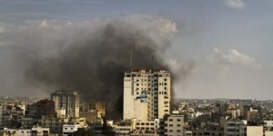 Загиналите при въздушни удари в  Газа станаха 11 души