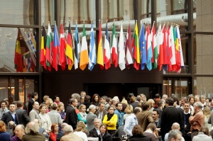 Еврочиновници протестират срещу плановете за орязване на бюджета на ЕС