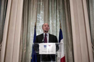 Финансовият министър на Франция видя „условия за трайно излизане от кризата“