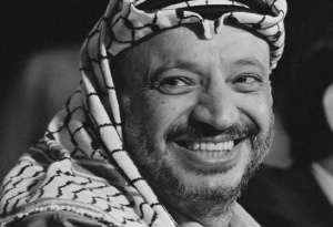 Ексхумираха останките на Ясер Арафат