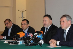 Отцепници от „Атака" внасят кандидатурата на СДС за Гугушева, сините депутати отказват