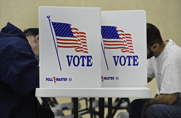 Америка избира президент между фен на „Кръстникът" и почитател на „Здрач"