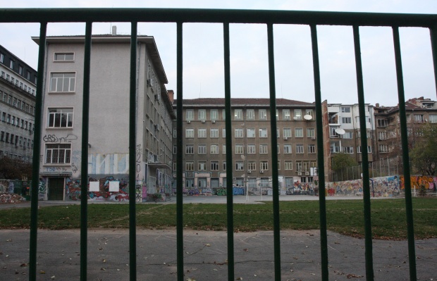 Петима младежи арестувани за телефонния тероризъм в София