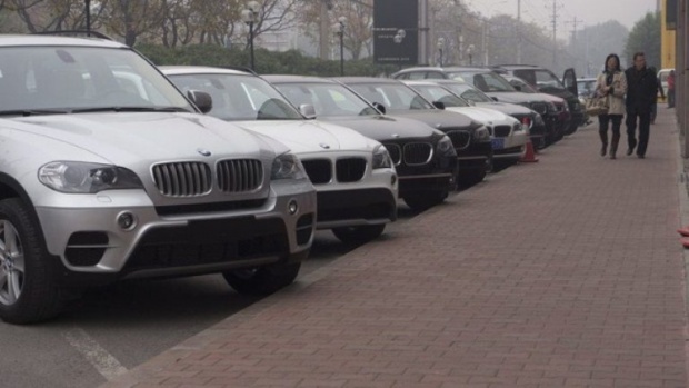 Масови проверки на нотариуси заради нередности при сделки с автомобили