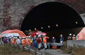7 души в неизвестност след срутването на пътен тунел в Япония
