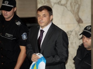 Пуснаха Алексей Петров под домашен арест