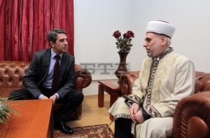 Плевнелиев подкрепи създаването на ислямски институт