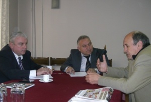 Стоев отказа да оттегли поправката за пушенето, дори и Борисов да подаде оставка