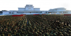 Показаха балсамирания Ким Чен Ир в мавзолея в Пхенян
