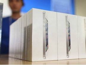 20 000 броя от iPhone 5 са били продадени в Русия през първия уикенд
