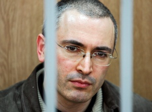 Намалиха присъдите на Ходорковски и Лебедев на 11 г.