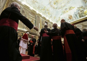 Бенедикт XVI нарече гей браковете заплаха за човечеството