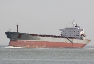 10 български моряци заложници на кораб в Пакистан без храна и вода