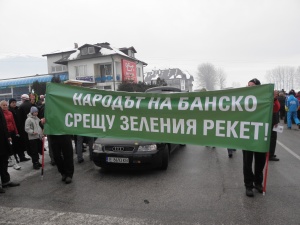 Жители на Банско пак настояват за нов лифт с протест