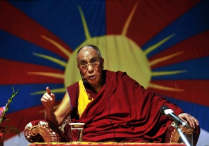 Далай Лама: Имаме нужда от повече алтруизъм и грижа за обществото