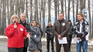 Цачева застана на страната на Банско - и тя иска още писти и нов лифт