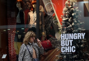 Гърция регистрира най-слабите продажби за Коледа от 10 г. насам