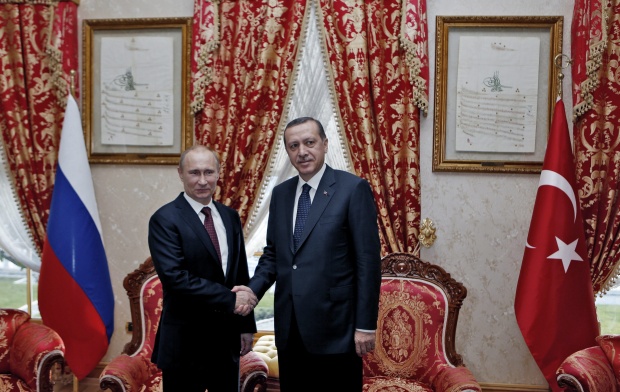 Путин пристигна в Турция за среща с Ердоган