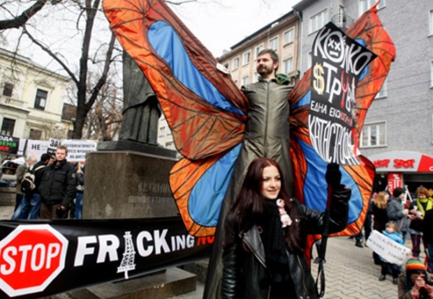 Нови два протеста срещу шистовия газ започват