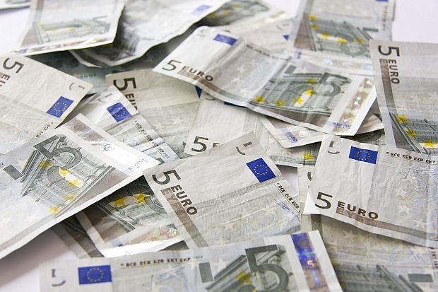 Емигрантите в ЕС изпратили 39.1 млрд. евро на близките си през 2011 г.
