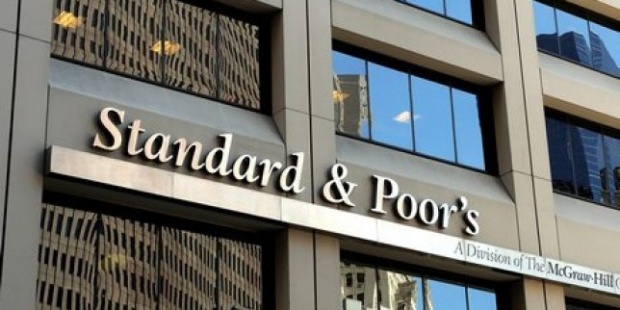 „Стандард енд Пуърс" понижи дългосрочния рейтинг на Египет