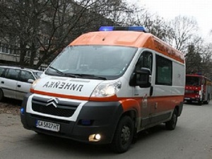 Транспортират кукери със сериозни изгаряния в „Пирогов"