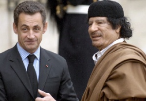 Бизнес посредник имал доказателства, че Кадафи е финансирал Саркози