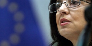 Кунева: Управлението на ГЕРБ е като интелектуално неутронно оръжие