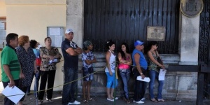Кубинците вече пътуват свободно в чужбина