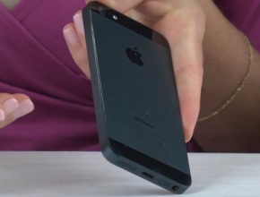 Евтиният iPhone може да има пластмасов панел