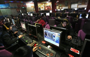 10% повече китайци сърфирали в мрежата през 2012 г.