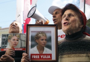 Тимошенко обвинена в убийство, заплашена от доживотен затвор
