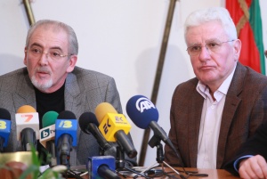 ДПС обвини Цветанов в подмяна на тезата за опит за убийство на Доган